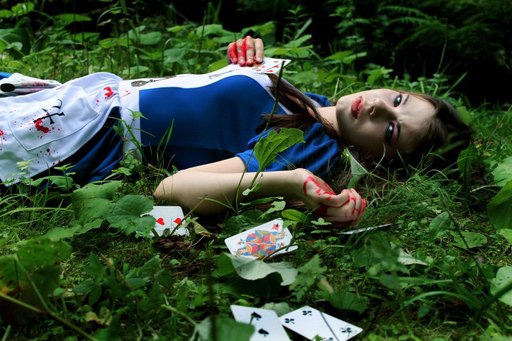 Alice: Madness Returns - Косплей Alice:Madness Returns 